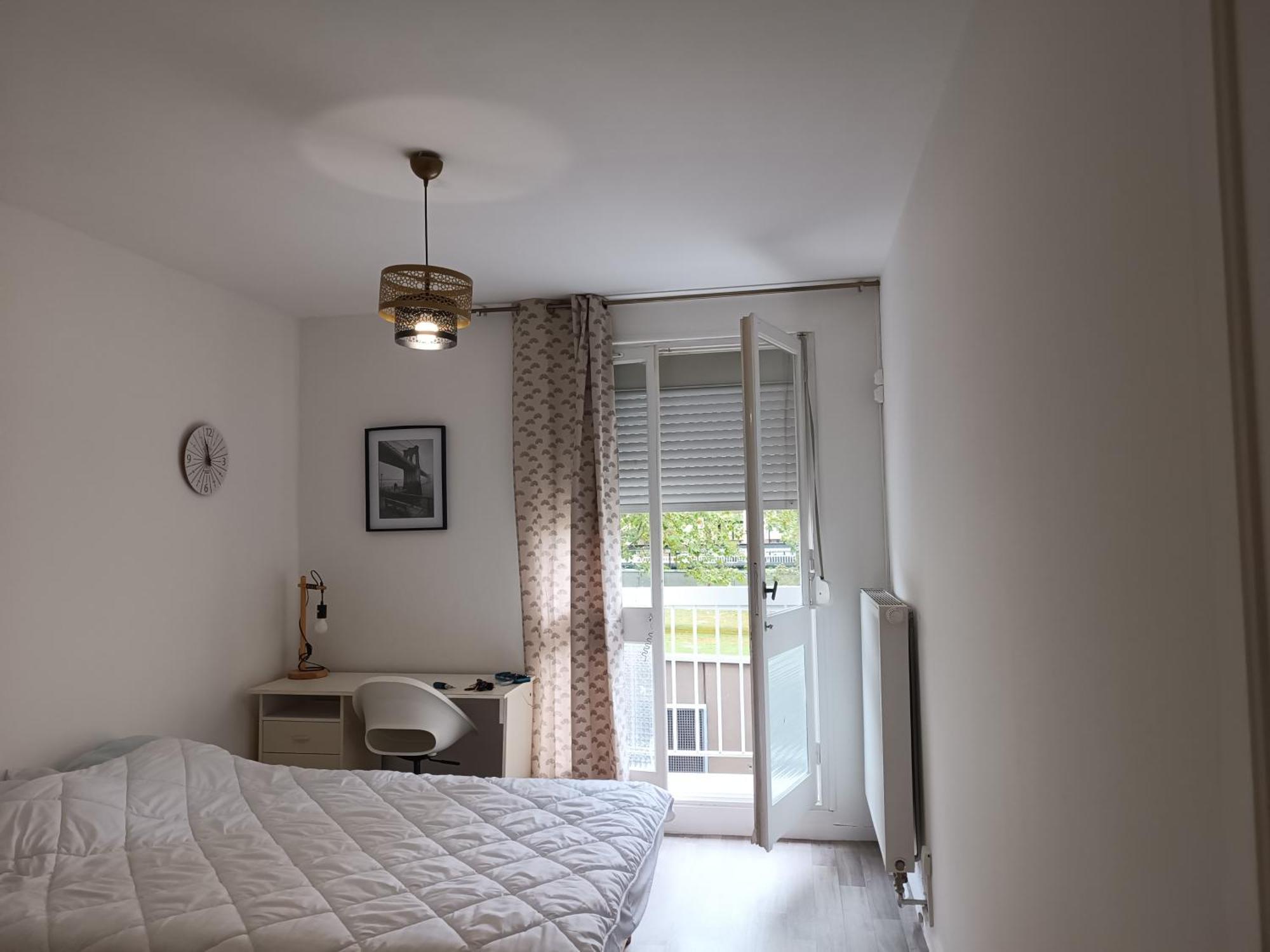 Chambre Dans Un Appartement En Colocation Rennes Exterior photo